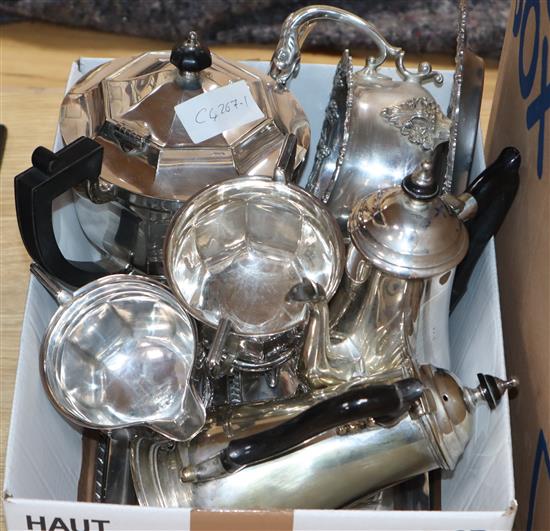 A group of plated wares including an entree dish, a tea set, a cafe au lait pair and a sauceboat on stand